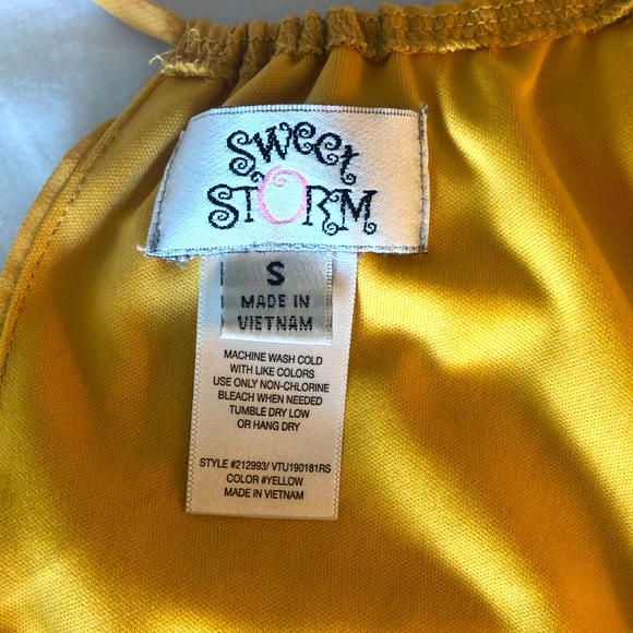 Flowy Yellow Hi-Low Dress - Picture 4 of 4